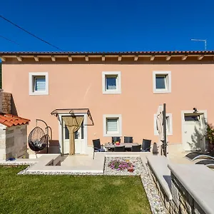 lovely-istrian-house-segon.in-istria.net/