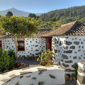 house-holidaynorthtenerife-casa-rural-montiel.in-canary-islands.com/